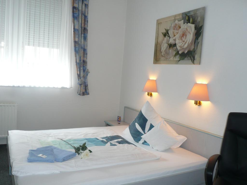 Landgasthaus Bonn Baunatal Room photo