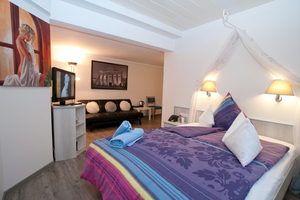 Landgasthaus Bonn Baunatal Room photo